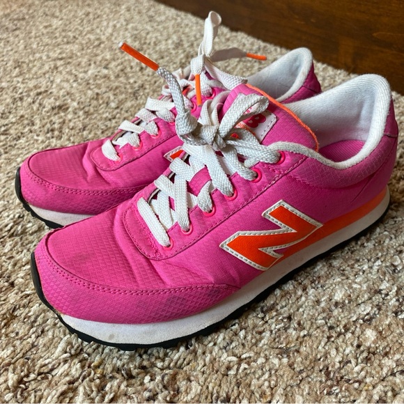 New Balance Shoes - New Balance 501 Core Windbreaker Shoes Size 6 Womens